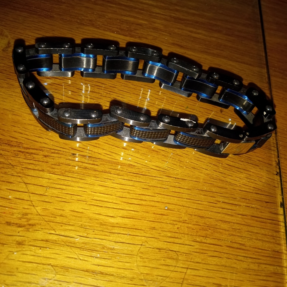 Bracelet